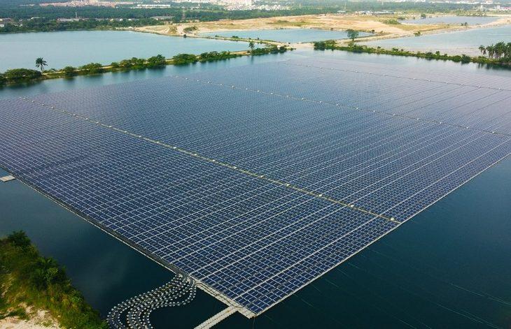 España, más cerca de conseguir la regulación de la energía solar flotante
