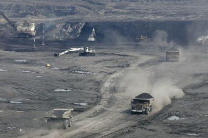Colombia detiene operaciones en la enorme mina de Glencore debido a preocupaciones ambientales